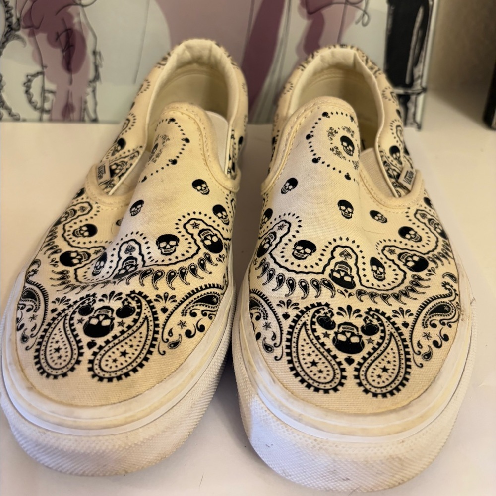 Vans Cream and Black Skull Paisley Slip-On Sneakers - Size 7